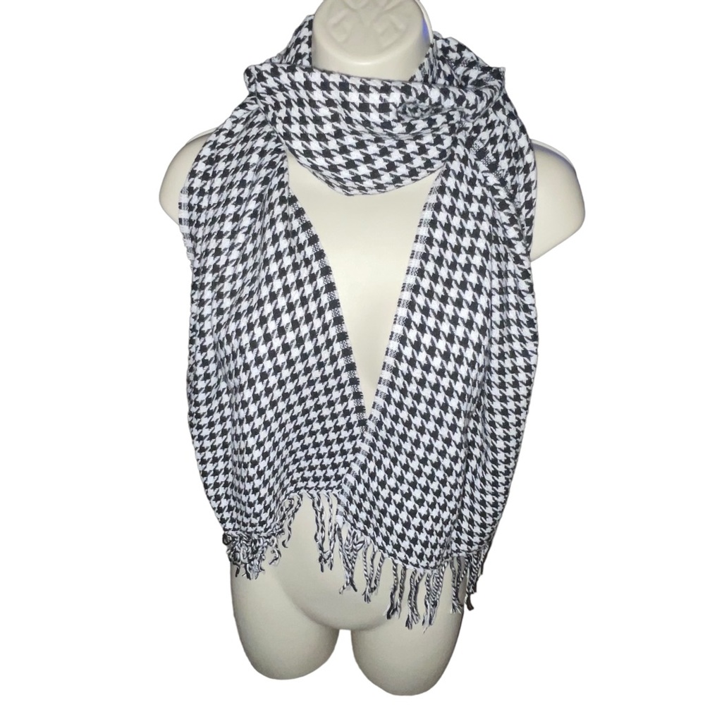 Cashmere Feel Italy Design Black and White Houndstooth Scarf 70”x 12”
